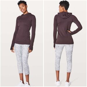 Lululemon Rest Less Hoodie
Black Cherry / Black Cherry Size 4